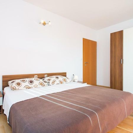 Adria Punat Apartments Exterior photo