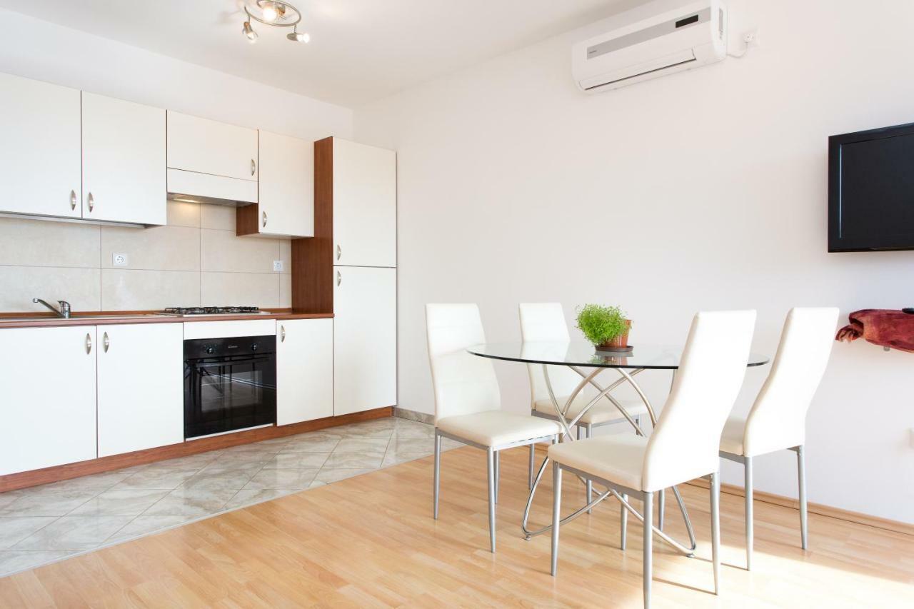 Adria Punat Apartments Exterior photo